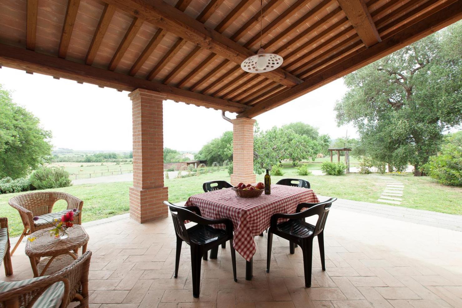 Agriturismo Bio Podere Doganelle Giuncarico Екстериор снимка