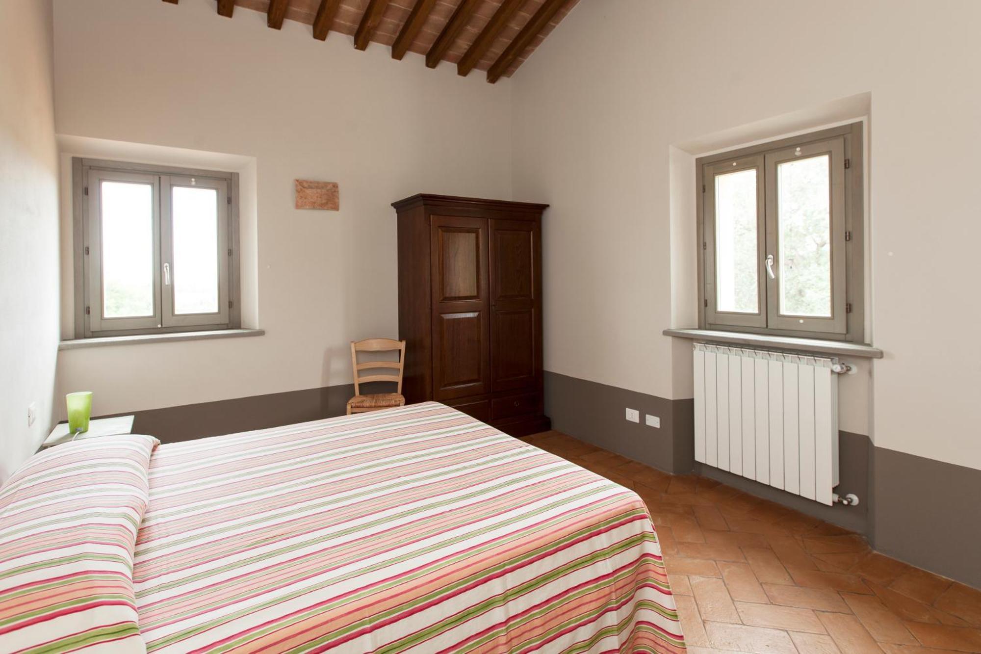 Agriturismo Bio Podere Doganelle Giuncarico Екстериор снимка